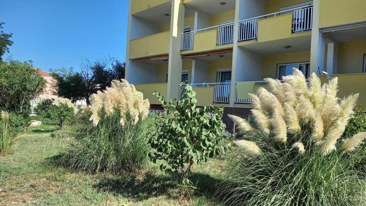 Apartment Sara - Cres Kültér fotó