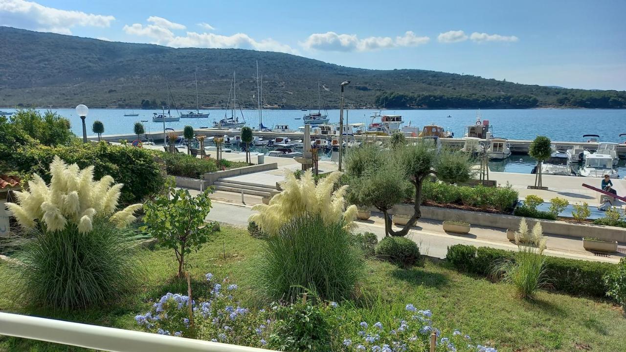 Apartment Sara - Cres Kültér fotó