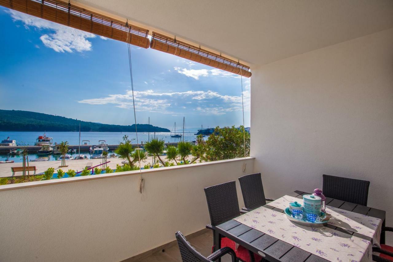 Apartment Sara - Cres Kültér fotó